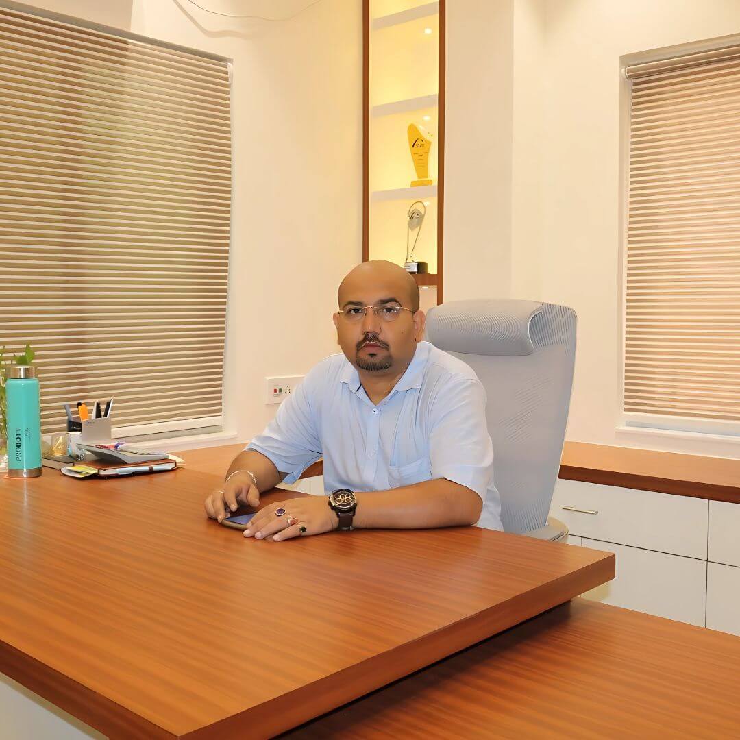 Surjit, owner of Gharonda